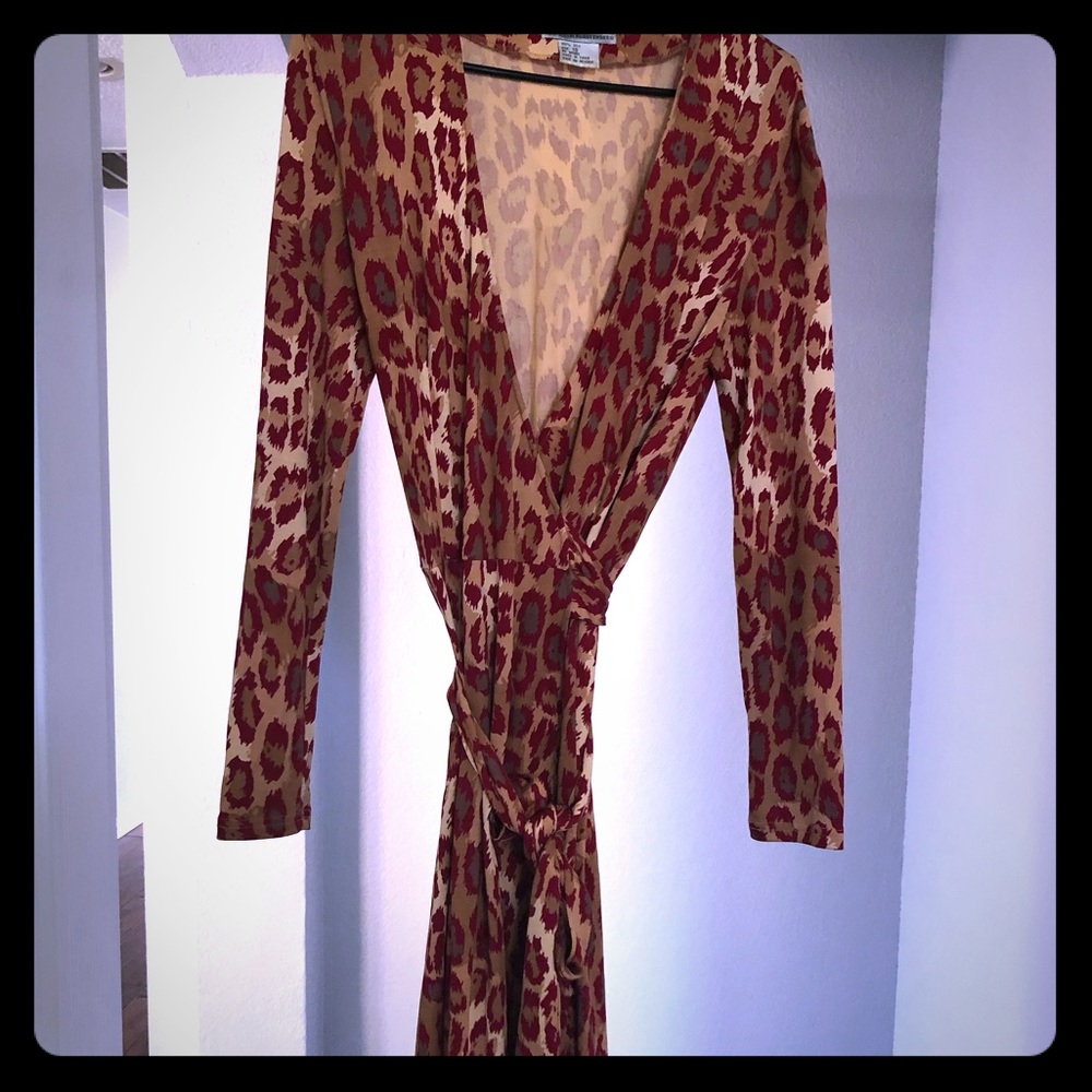 Iconic Diane VonFustenberg wrap dress